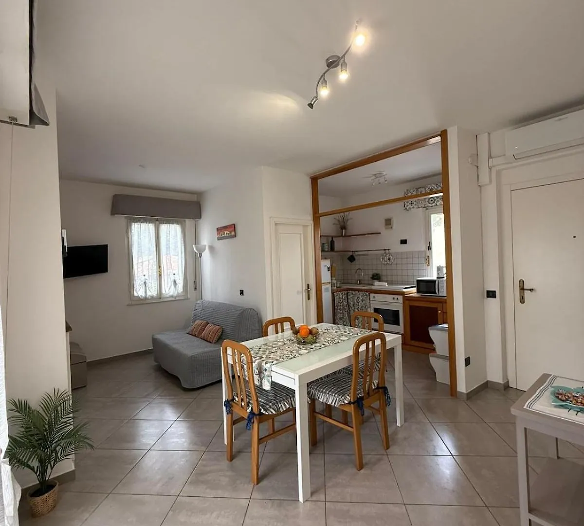 Apartment La Maison Di Lilli Follonica